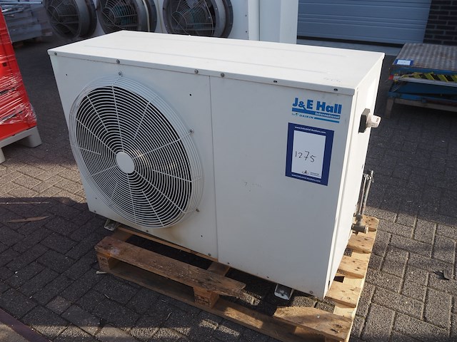 J&e hall - afbeelding 1 van  9