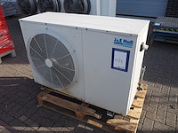 J&e hall - afbeelding 1 van  9