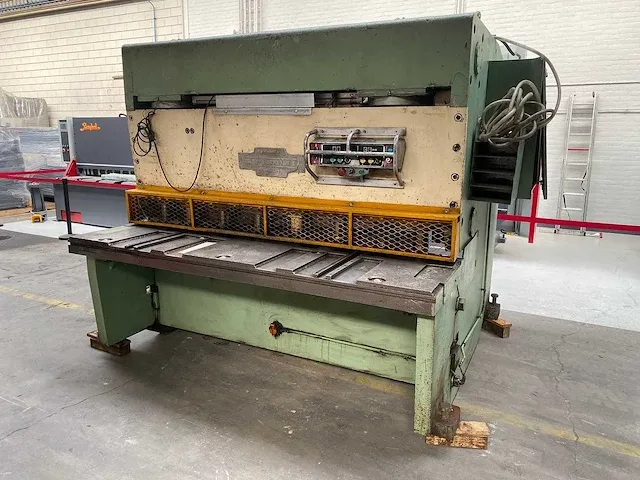 Jean perrot ph 2016, 2000x16mm guillotine shears - afbeelding 1 van  20