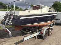 Jeanneu zeiljacht met trailer - afbeelding 3 van  4