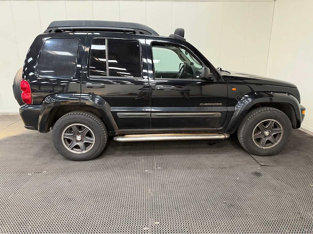 Jeep - cherokee - bedrijfswagen - 2004 - afbeelding 33 van  34