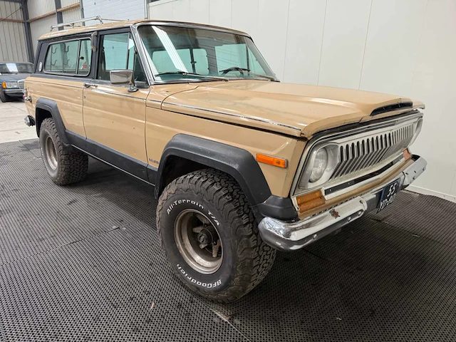 Jeep - cherokee - chief widetrack - v8 - lpg - 4x4 - oldtimer - 1977 - afbeelding 2 van  44