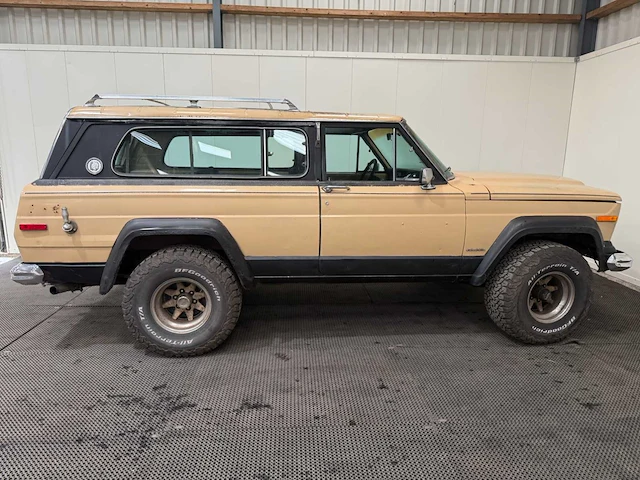 Jeep - cherokee - chief widetrack - v8 - lpg - 4x4 - oldtimer - 1977 - afbeelding 3 van  44