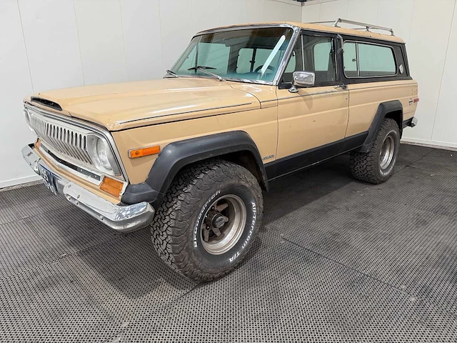Jeep - cherokee - chief widetrack - v8 - lpg - 4x4 - oldtimer - 1977 - afbeelding 12 van  44
