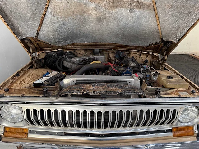 Jeep - cherokee - chief widetrack - v8 - lpg - 4x4 - oldtimer - 1977 - afbeelding 25 van  44
