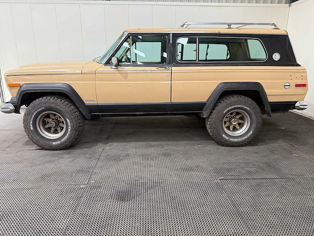 Jeep - cherokee - chief widetrack - v8 - lpg - 4x4 - oldtimer - 1977 - afbeelding 41 van  44