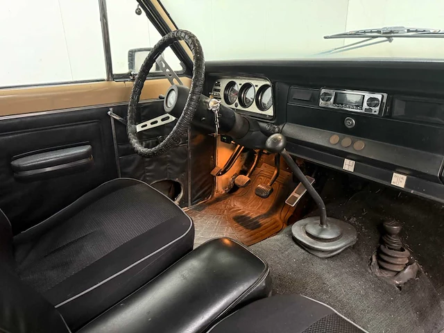 Jeep - cherokee - chief widetrack - v8 - lpg - 4x4 - oldtimer - 1977 - afbeelding 19 van  44