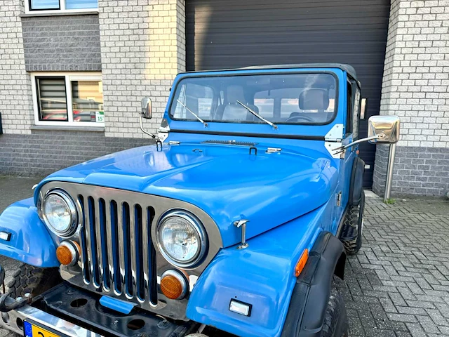 Jeep - cj 7 wrangler - oldtimer - afbeelding 6 van  30