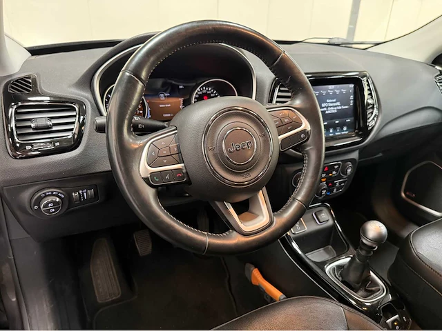Jeep - compass - personenauto - 2019 - afbeelding 4 van  31