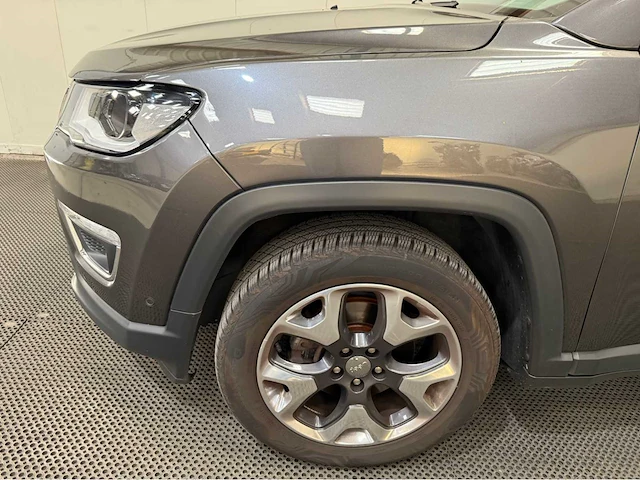 Jeep - compass - personenauto - 2019 - afbeelding 19 van  31