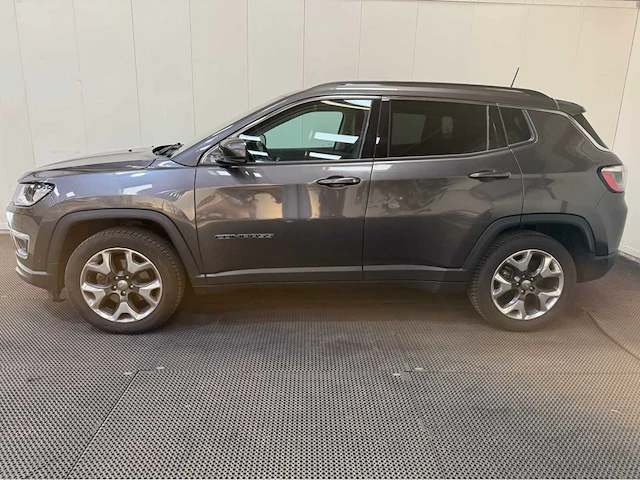 Jeep - compass - personenauto - 2019 - afbeelding 29 van  31