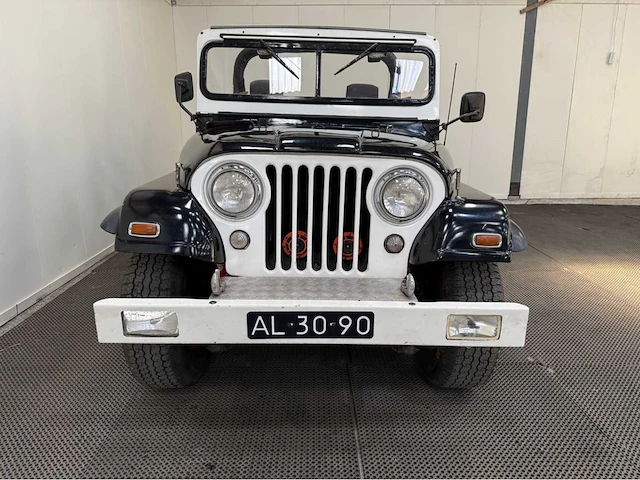 Jeep - willys - 4x4 - oldtimer - 1958 - afbeelding 4 van  34
