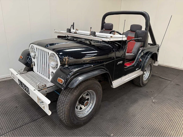 Jeep - willys - 4x4 - oldtimer - 1958 - afbeelding 12 van  34