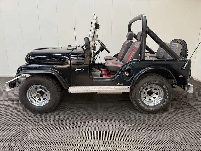 Jeep - willys - 4x4 - oldtimer - 1958 - afbeelding 30 van  34