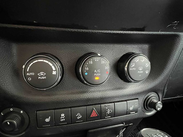 Jeep - wrangler - 2.8 crd rubicon - vn-839-x - afbeelding 16 van  29