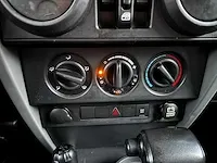 Jeep - wrangler - 3.8 mot.3.8 cabrio -pools - afbeelding 9 van  11
