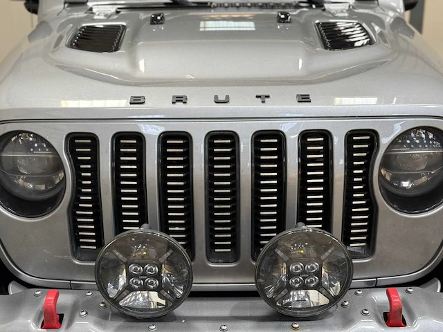 Jeep - wrangler - brute - personenauto - 2021 - afbeelding 3 van  42