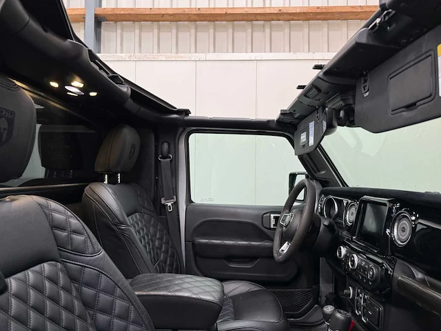 Jeep - wrangler - brute - personenauto - 2021 - afbeelding 22 van  42
