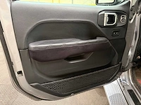 Jeep - wrangler - brute - personenauto - 2021 - afbeelding 30 van  42