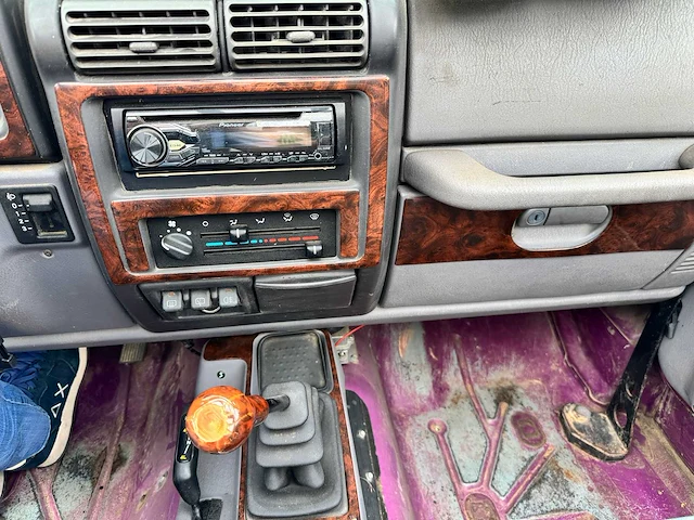 Jeep - wrangler - vr-058-s - 1997 - afbeelding 10 van  26