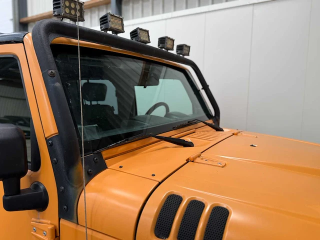 Jeep - wrangler unlimited - 3.8 v6 - personenauto - 2009 - afbeelding 5 van  36