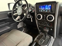 Jeep - wrangler unlimited - 3.8 v6 - personenauto - 2009 - afbeelding 14 van  36