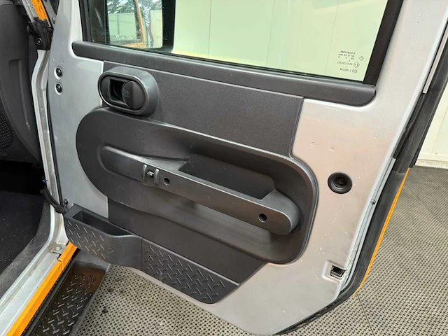 Jeep - wrangler unlimited - 3.8 v6 - personenauto - 2009 - afbeelding 22 van  36
