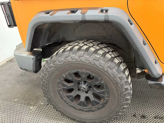 Jeep - wrangler unlimited - 3.8 v6 - personenauto - 2009 - afbeelding 27 van  36
