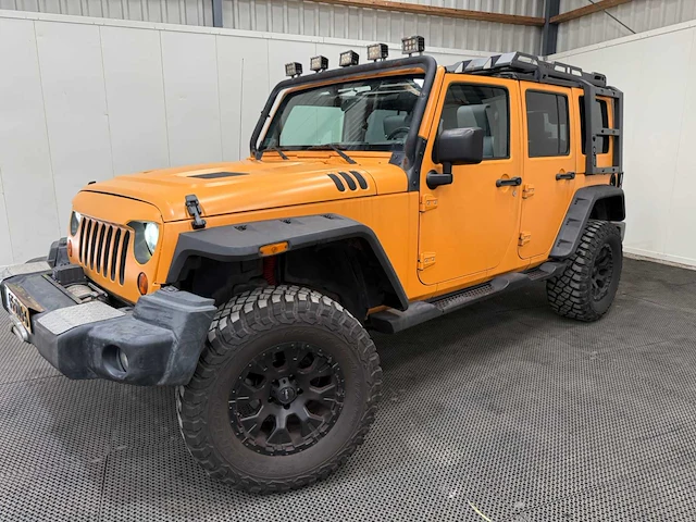 Jeep - wrangler unlimited - 3.8 v6 - personenauto - 2009 - afbeelding 23 van  36