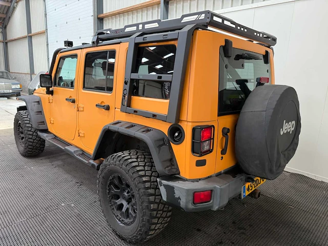 Jeep - wrangler unlimited - 3.8 v6 - personenauto - 2009 - afbeelding 34 van  36