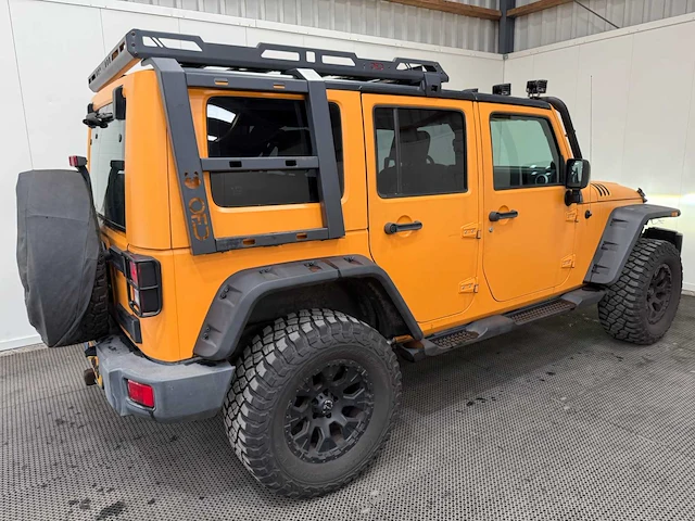 Jeep - wrangler unlimited - 3.8 v6 - personenauto - 2009 - afbeelding 36 van  36