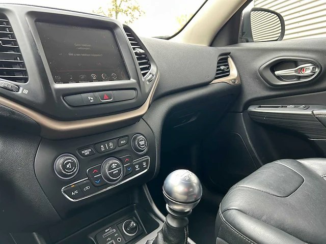 Jeep cherokee 2.0 longtitude; rd-144-v - afbeelding 8 van  29