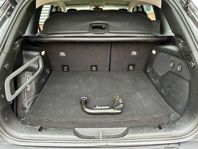 Jeep cherokee 2.0 longtitude; rd-144-v - afbeelding 15 van  29