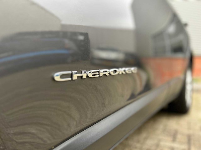 Jeep cherokee 2.0 longtitude; rd-144-v - afbeelding 25 van  29