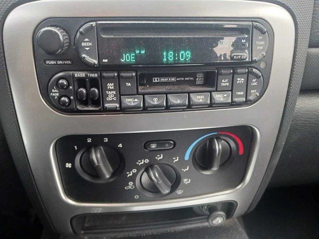 Jeep cherokee 2.8 crd sport airco cruise 4x4 automaat, 63-bp-vz - afbeelding 4 van  29