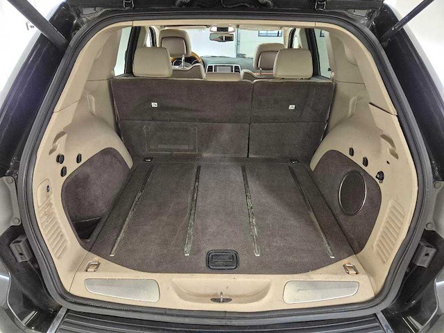 Jeep grand cherokee 3.6 overland 2011 | 94-nxz-9 - afbeelding 23 van  24