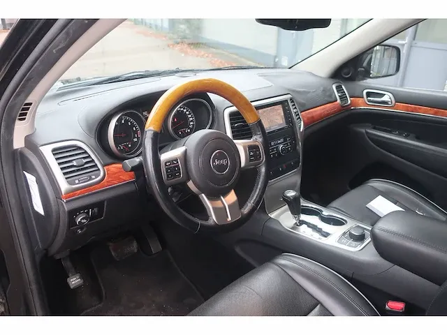Jeep grand cherokee 3.6 overland, 37-nzx-3 - afbeelding 17 van  18