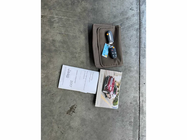 Jeep grand cherokee 3.6 v6 summit 286pk 2017, h-391-xd - afbeelding 37 van  42