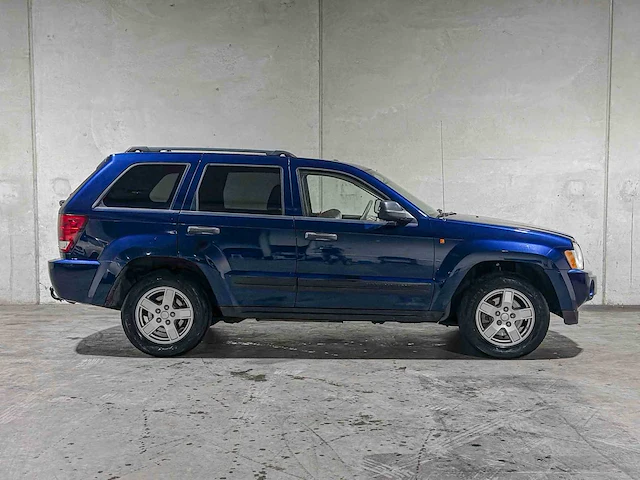 Jeep grand cherokee 4.7 v8 laredo 231pk 2005, 85-zp-vb youngtimer - afbeelding 38 van  39