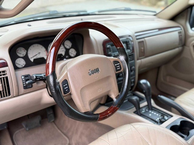 Jeep grand cherokee 4x4 4.7i v8 limited 61-rd-pb - afbeelding 16 van  16