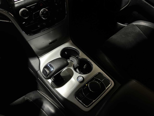 Jeep grand cherokee 6.4 v8 srt8 468pk 2014, vh-541-b bedrijfswagen - afbeelding 24 van  49