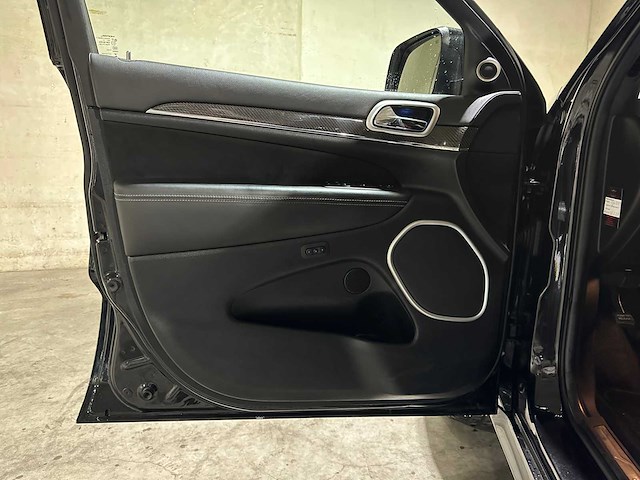 Jeep grand cherokee 6.4 v8 srt8 468pk 2014, vh-541-b bedrijfswagen - afbeelding 29 van  49