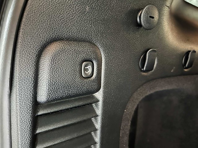 Jeep grand cherokee 6.4 v8 srt8 468pk 2014, vh-541-b bedrijfswagen - afbeelding 36 van  49