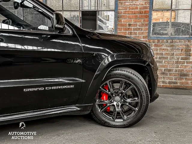 Jeep grand cherokee srt8 6.4 v8 468pk 2014 -orig. nl-, vh-541-b - afbeelding 5 van  57