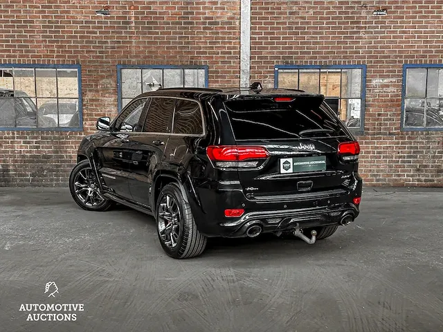 Jeep grand cherokee srt8 6.4 v8 468pk 2014 -orig. nl-, vh-541-b - afbeelding 9 van  57
