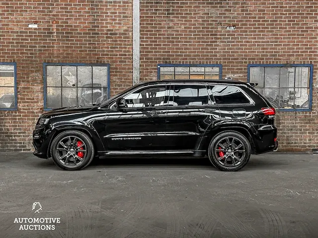 Jeep grand cherokee srt8 6.4 v8 468pk 2014 -orig. nl-, vh-541-b - afbeelding 13 van  57