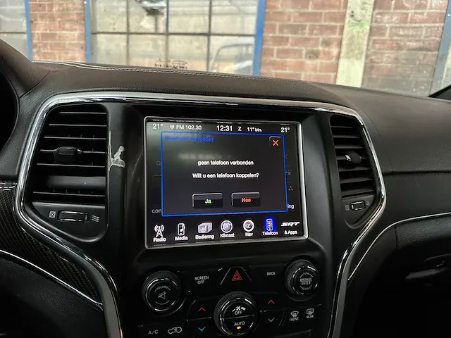 Jeep grand cherokee srt8 6.4 v8 468pk 2014 -orig. nl-, vh-541-b - afbeelding 30 van  57