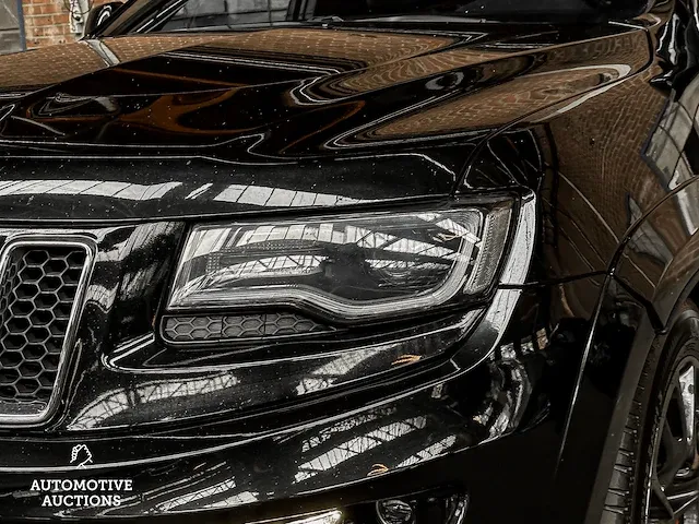 Jeep grand cherokee srt8 6.4 v8 468pk 2014 -orig. nl-, vh-541-b - afbeelding 56 van  57