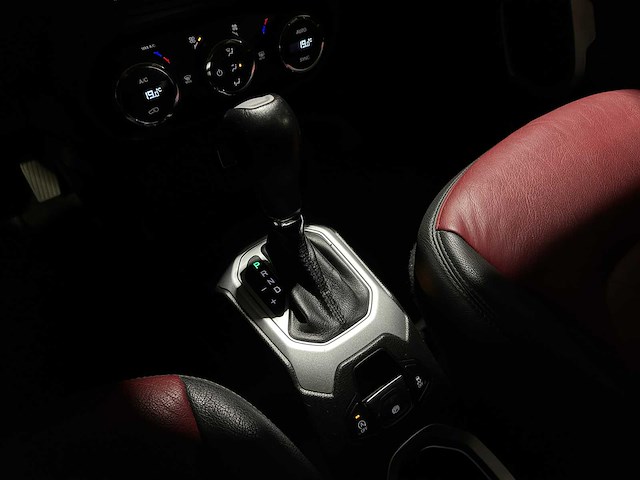 Jeep renegade 1.4 multiair limited 140pk 2017, nn-057-p - afbeelding 21 van  43