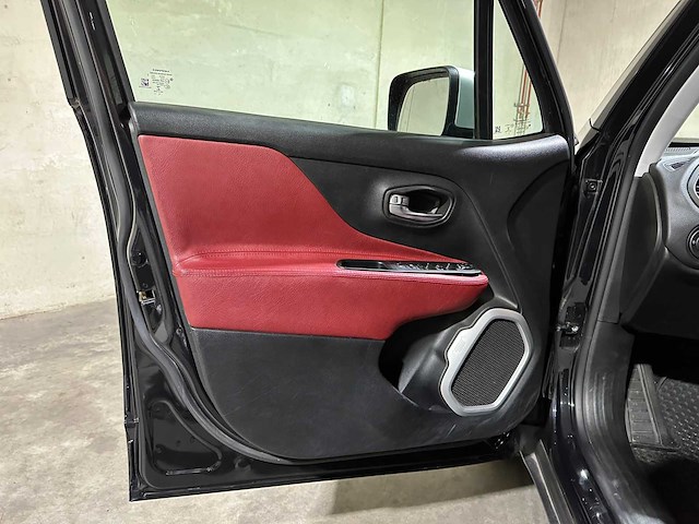 Jeep renegade 1.4 multiair limited 140pk 2017, nn-057-p - afbeelding 26 van  43